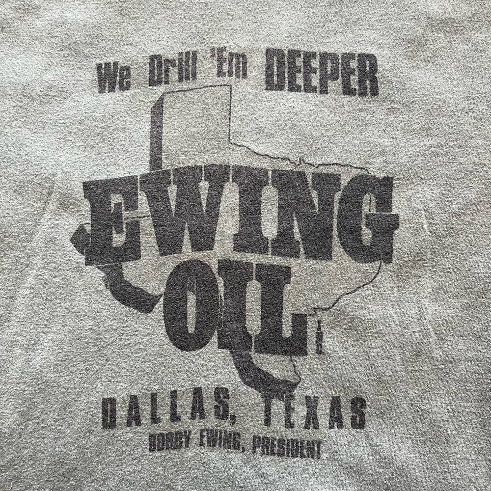 Gray Vintage Ewing Oil Graphic T-Shirt